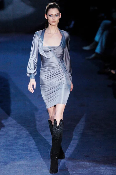 Look 19